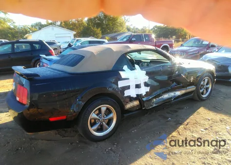 2006 Ford Mustang V6 from USA, damaged, VIN 1ZVFT84N665136504